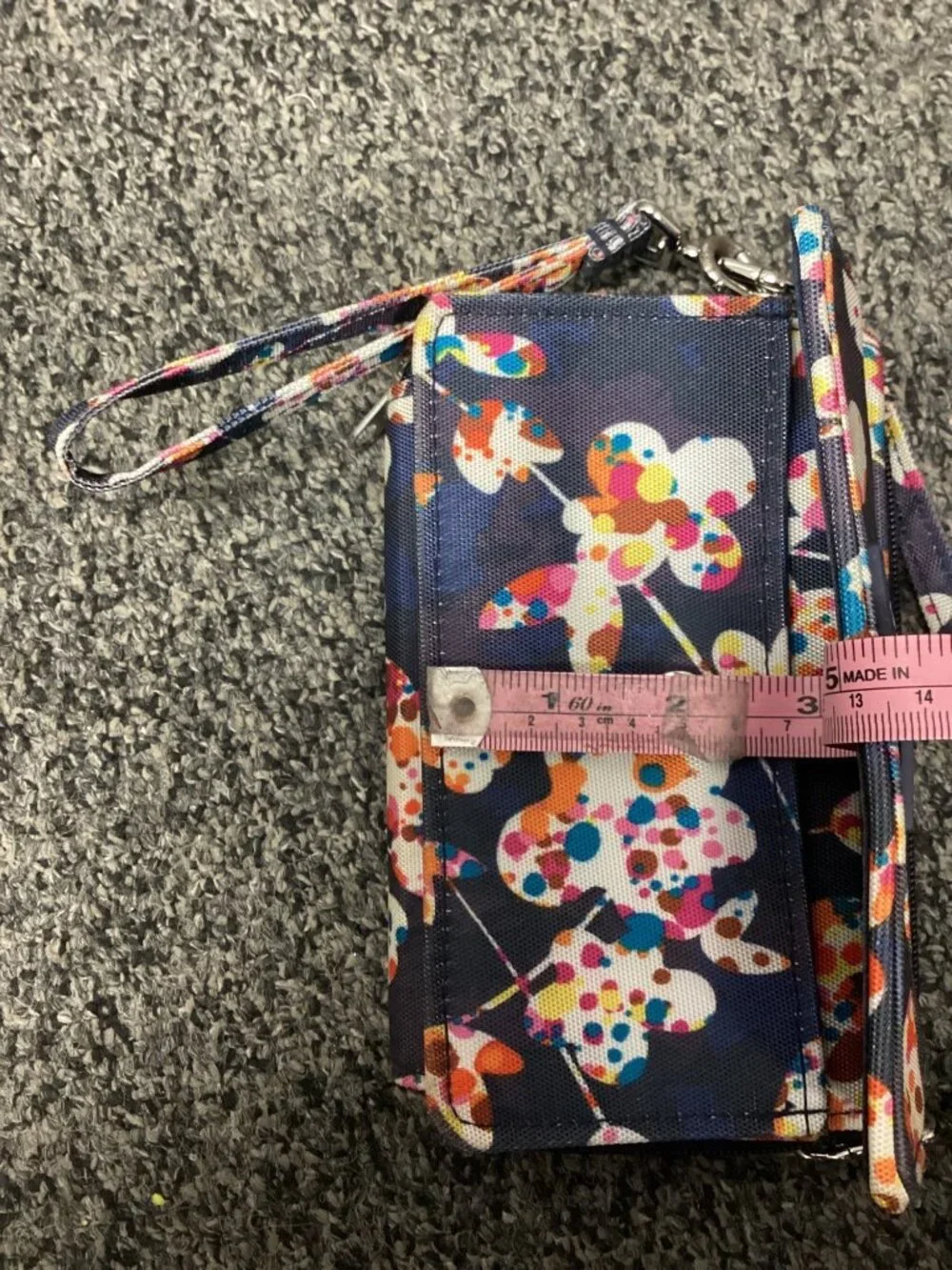 Vera Bradley Floral Wristlet Wallet Purse With Strap Multicolor  Zip Closure Car - Picture 3 of 10